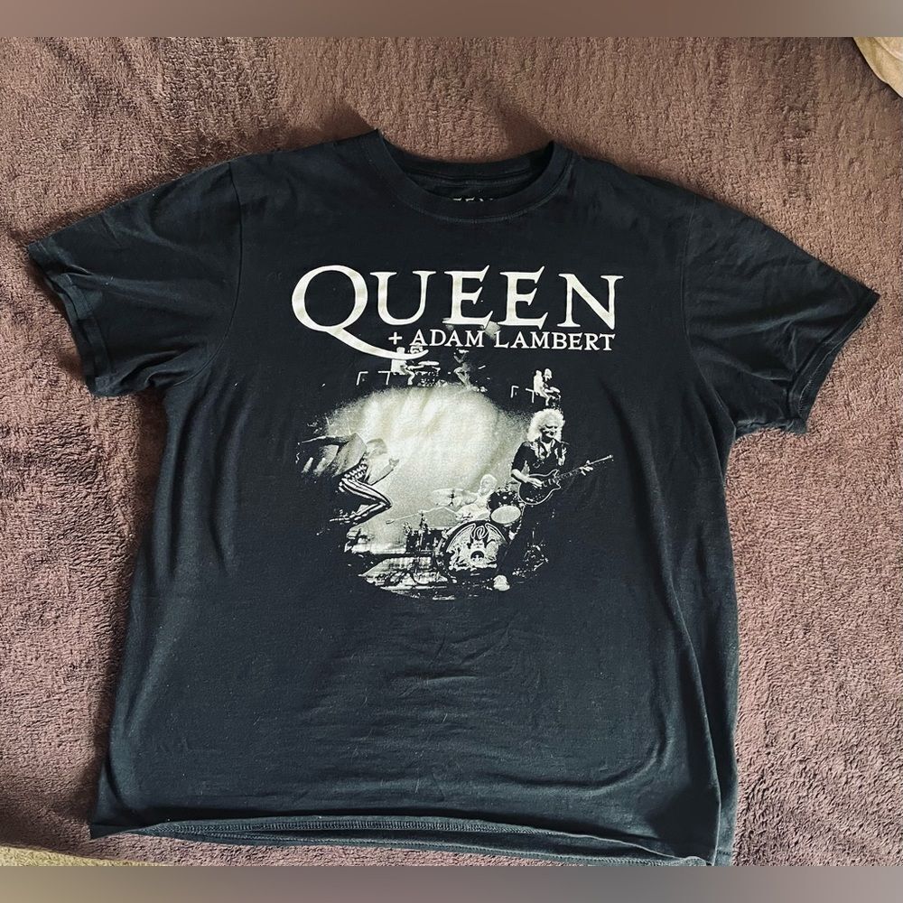QUEEN AND ADAM LAMBERT T SHIRT BLAVK MENS LARGE CAN BE UNISEX